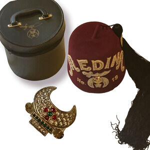 Vintage Masonic Freemason Jeweled Shriner Hat, Crescent Hat Pin  & Case